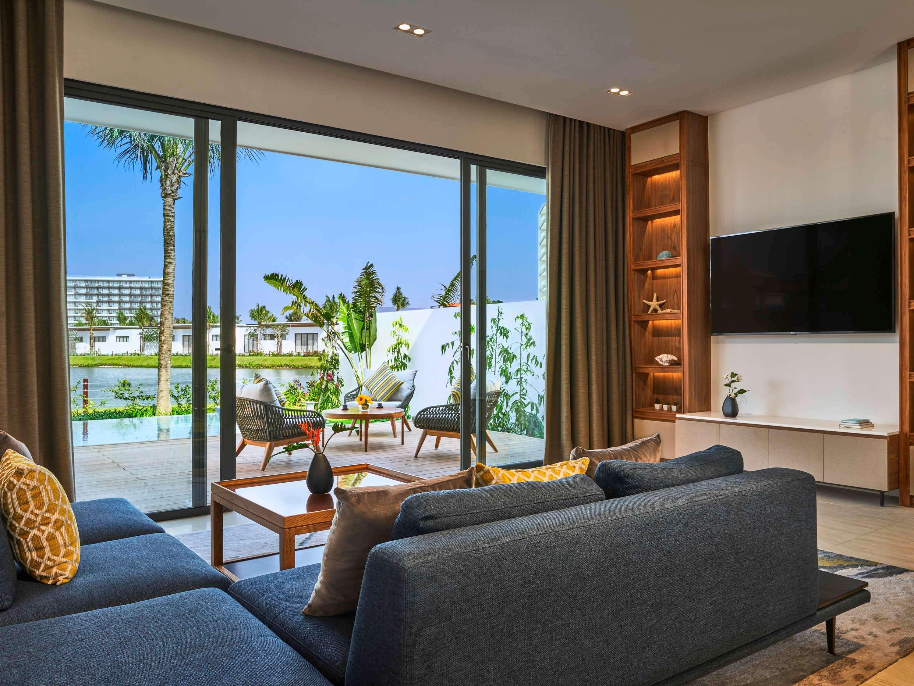 Moevenpick Villas & Residences Фукуок Екстер'єр фото A living room at the hotel