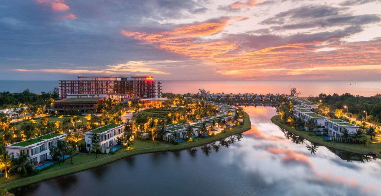 Moevenpick Villas & Residences Фукуок Екстер'єр фото View of the resort